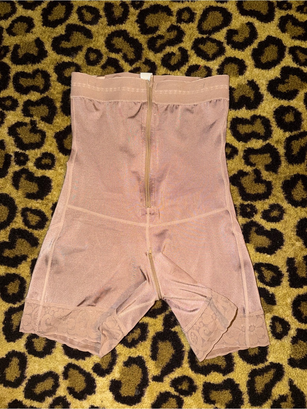 Tissini High-Waist Shaping Shorts in Blush Pink